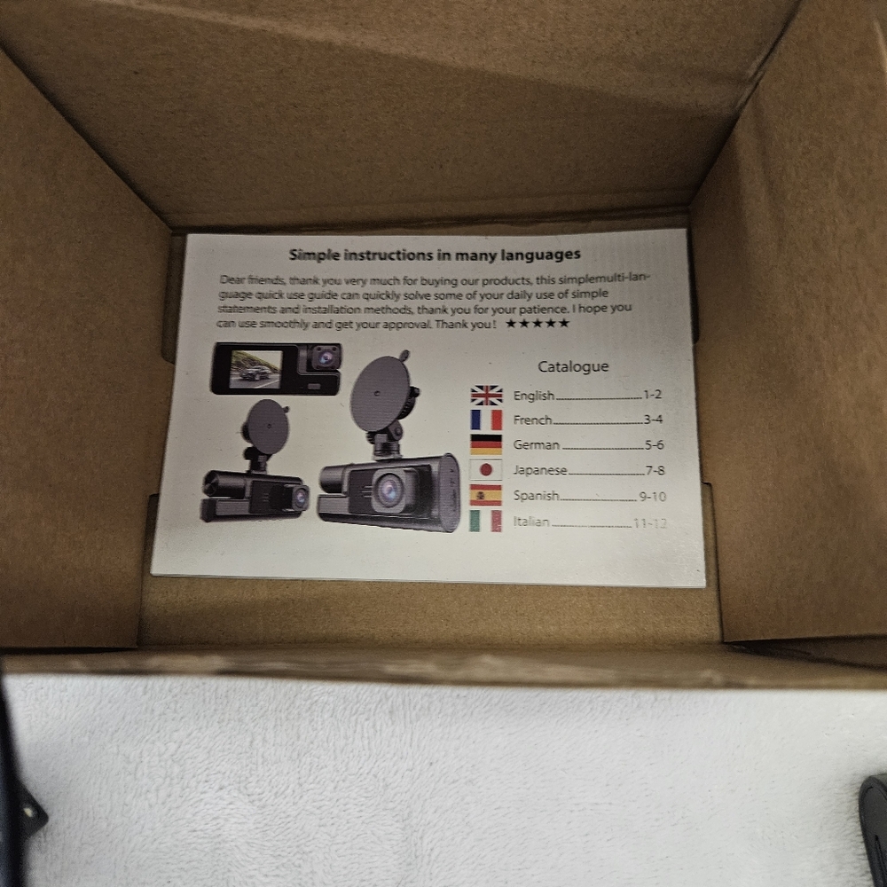 Black Dash Cam with Suction Mount - Picture 8 of 10